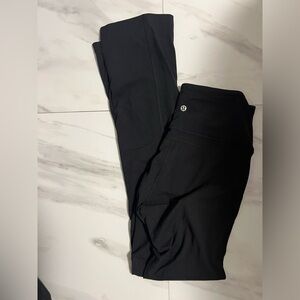 Lululemon Groove Nulu Super-High-Rise Flared Pant
Regular
